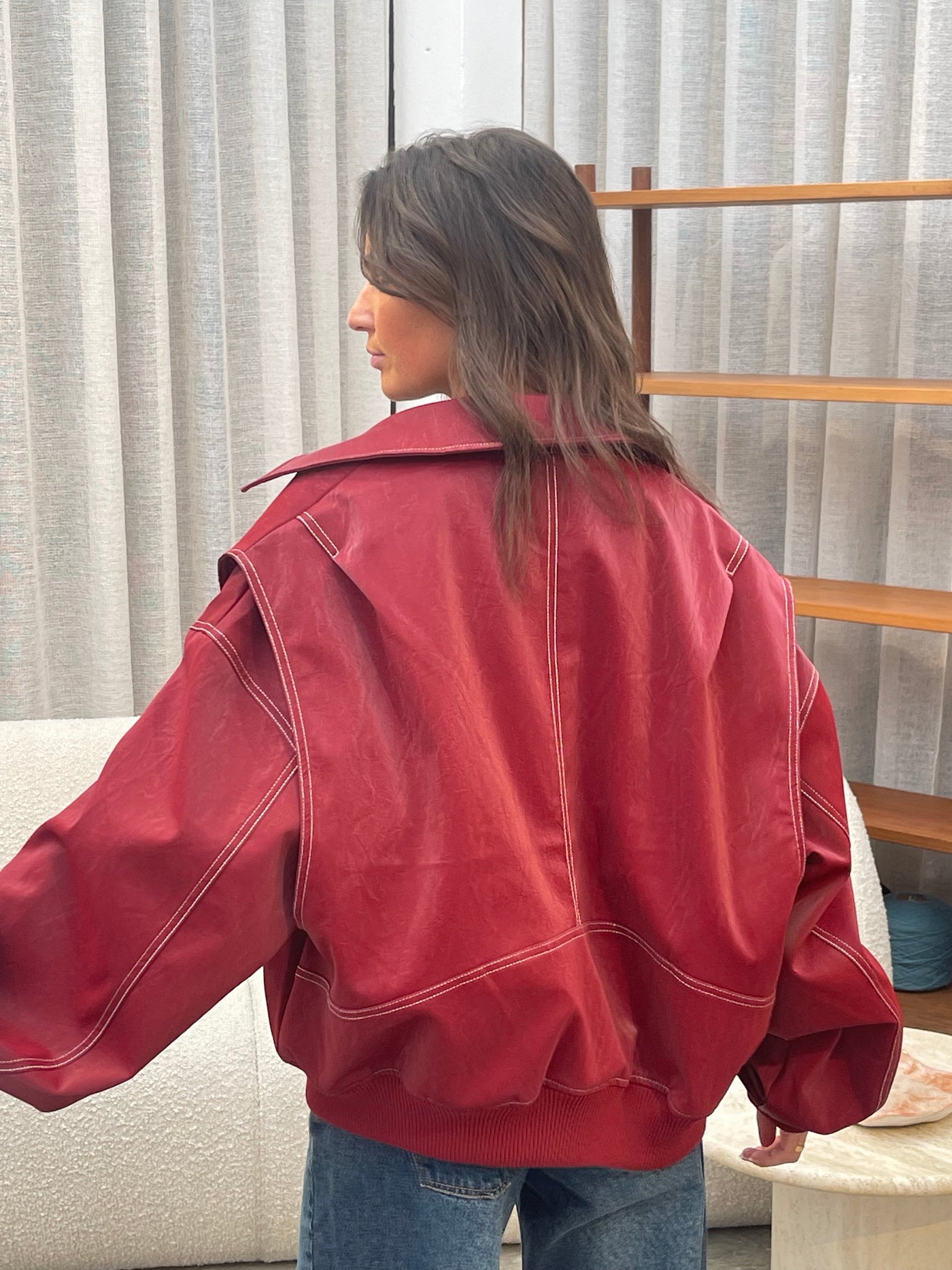 Jade | Übergroße Kontrastnaht Jacke