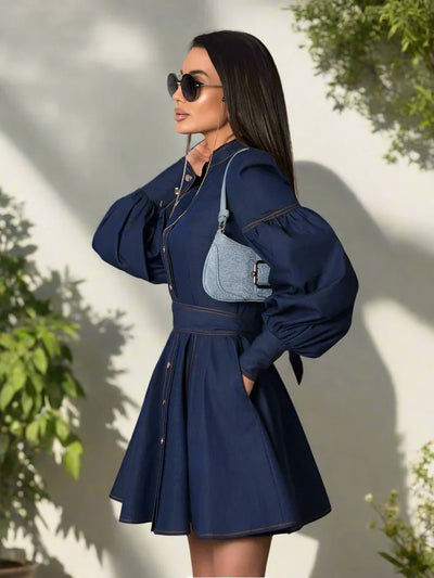 Elegantes Slim-Fit Damen Jeanskleid mit Puffärmeln Kurz