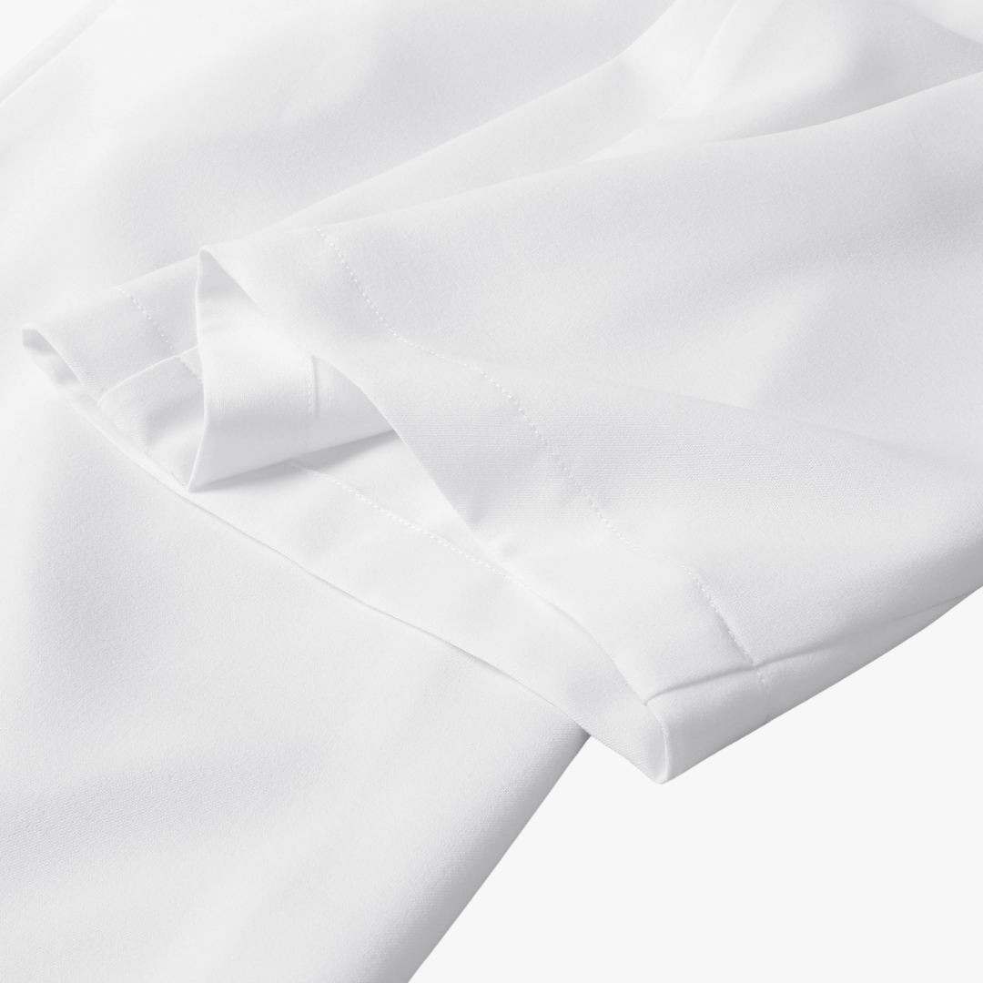 Weite Damen Stoffhose mit Bindegürtel