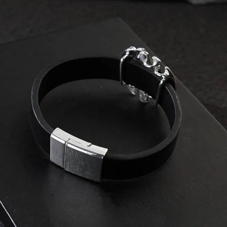 Modisches Damen Armband mit Magnetverschluss aus Leder und Metall