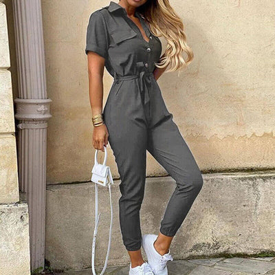 Damen Jumpsuit – Taillierter Schnitt mit Gürtel – Kurzarm – Streifenmuster – Knopfleiste