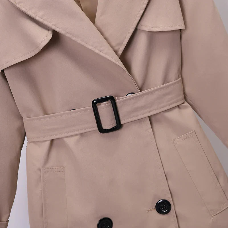 Molly | Eleganter schicker Trenchcoat traf Riem