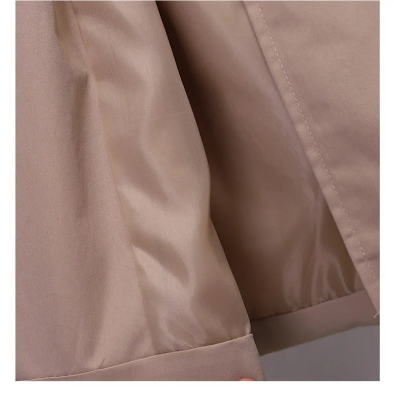 Molly | Eleganter schicker Trenchcoat traf Riem