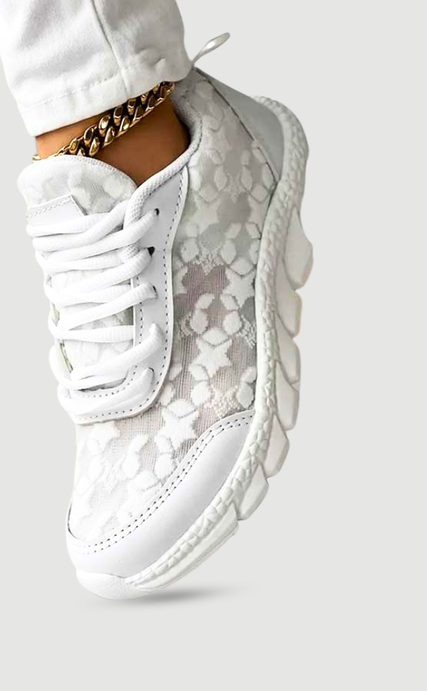 Lena | Atmungsaktive Turnschuhe mit runder Kappe und Schnürsenkeln