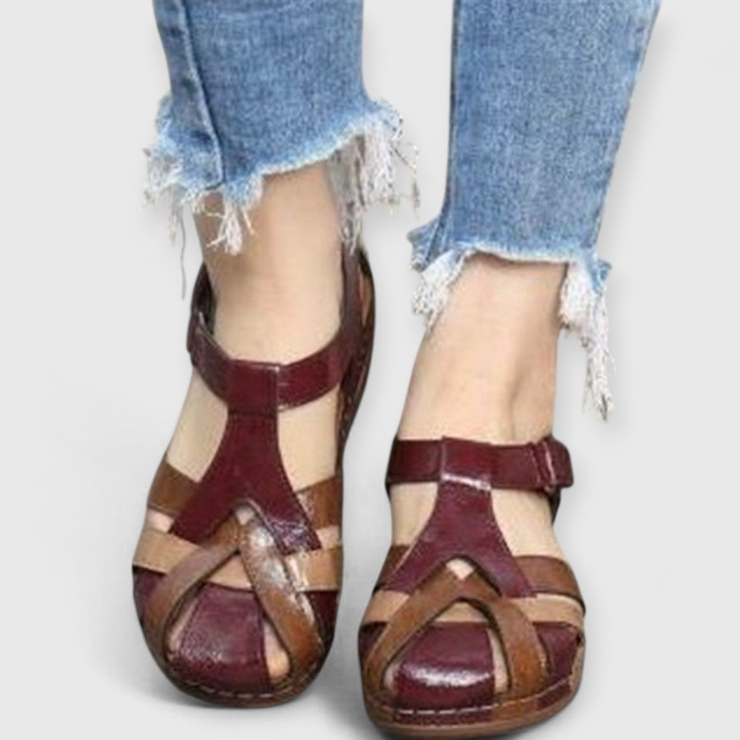 KIANA | Elegante Riemen-Wedges