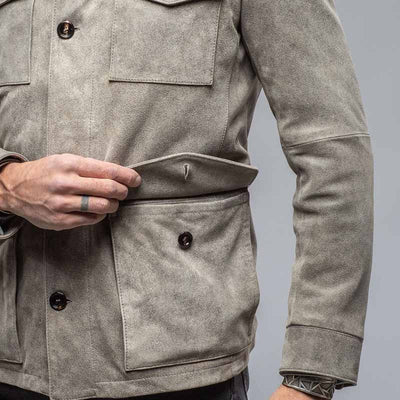 Herren lässige Wildlederjacke mit praktischen Pattentaschen Aliams