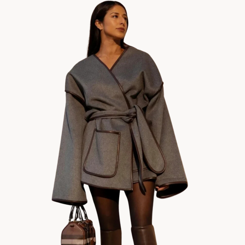 Timea | Klassisches und stilvolles Sommerkleidungsstück