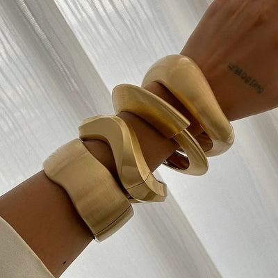 Elegantes Breites Damen Armreif Vintage Armband Gold