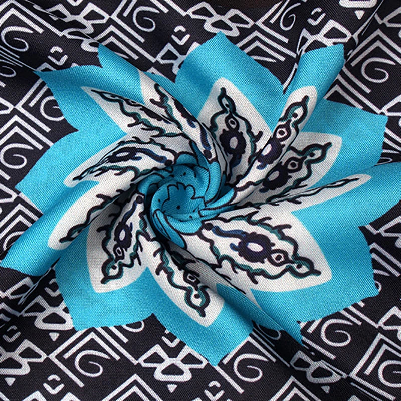 Liora – Stilvolles Etuikleid für sommerliche Eleganz