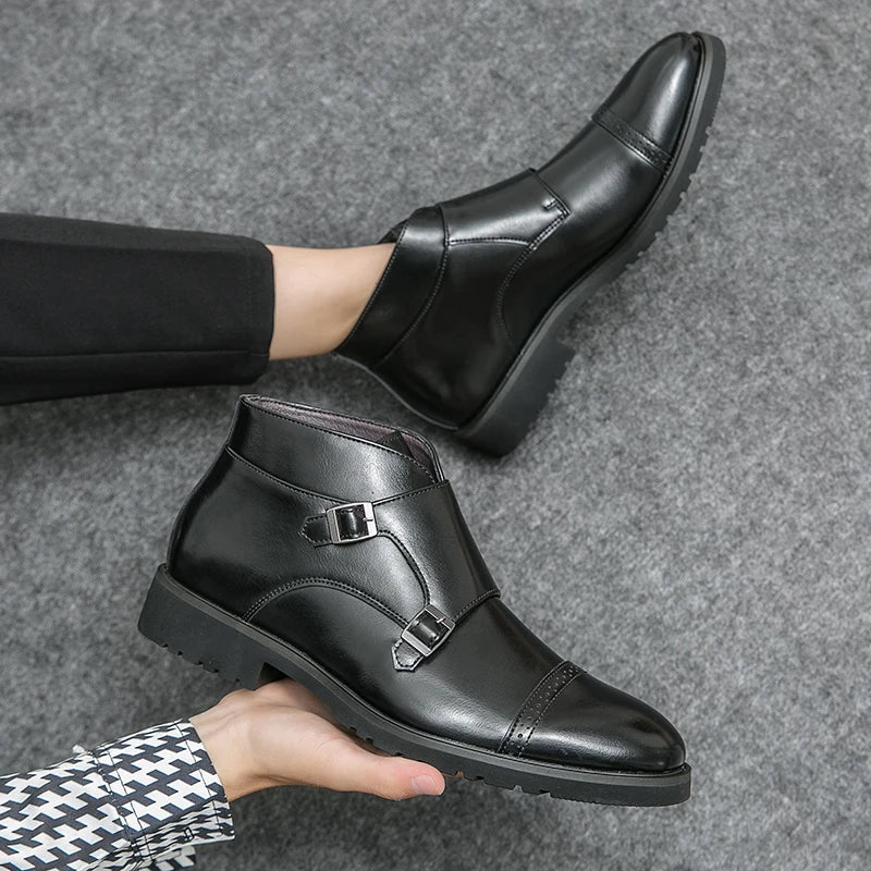 Darell - Doppelmonk-Stiefel mit Riemen