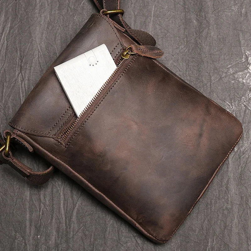 Axel | Klassische Leder Umhängetasche für Männer, stilvoll und langlebig