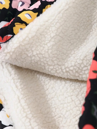 ColorCascade - Stylischer Mantel für den kommenden Frühling