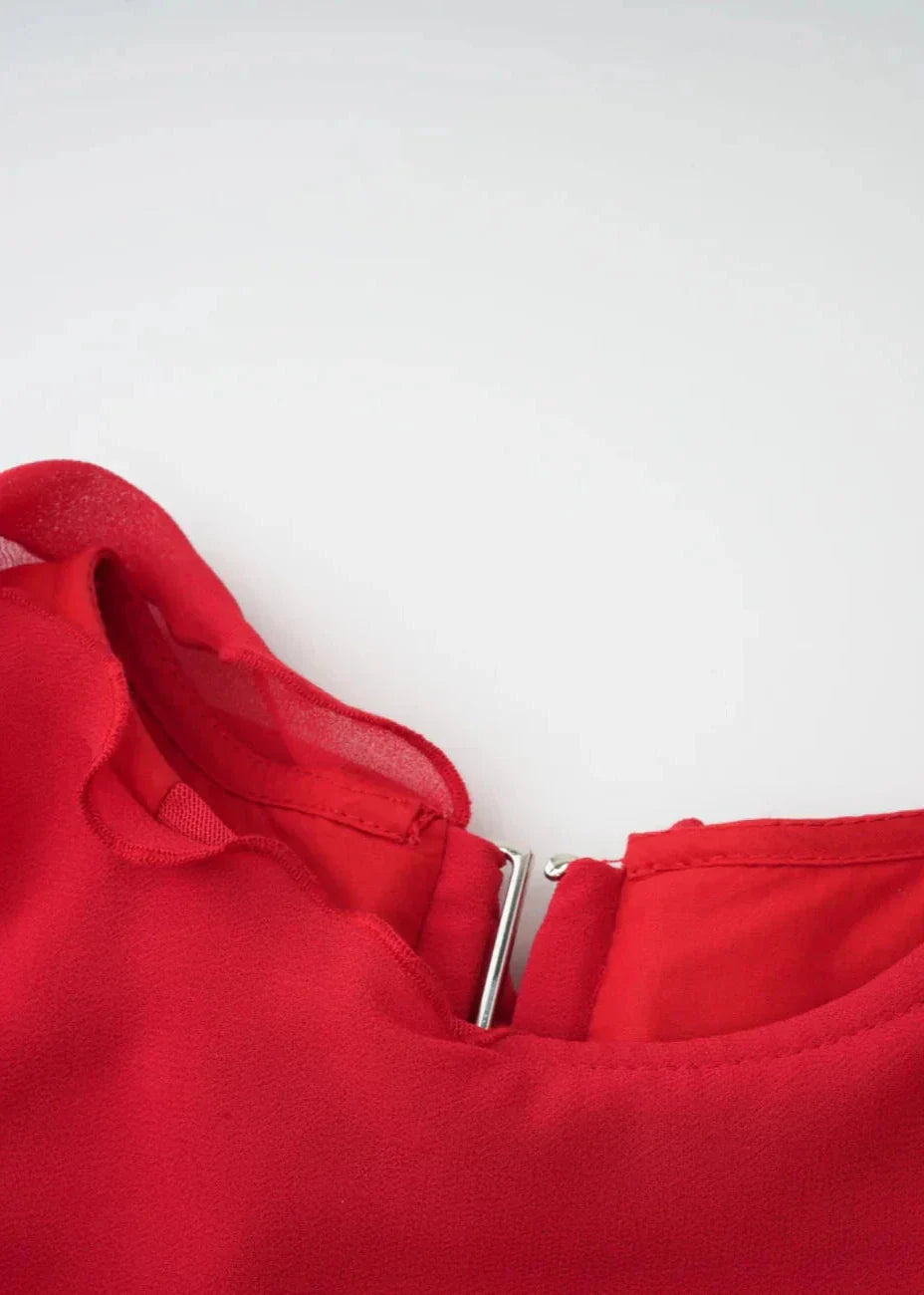 Lynn | Verführerisches Off-Shoulder Kleid in Rot