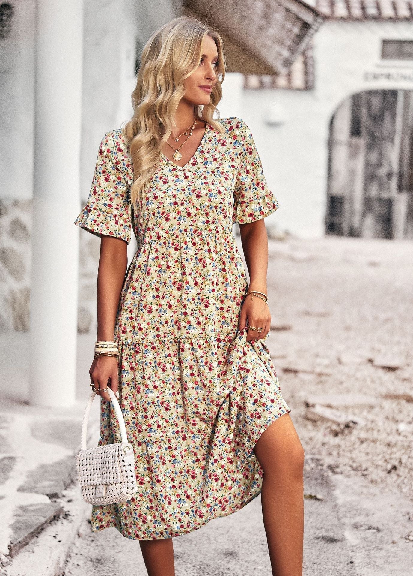 Emily- Geblümtes Midikleid