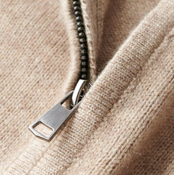 Einzelgänger | Stylischer Halbzip-Pullover für Komfort und Vielseitigkeit