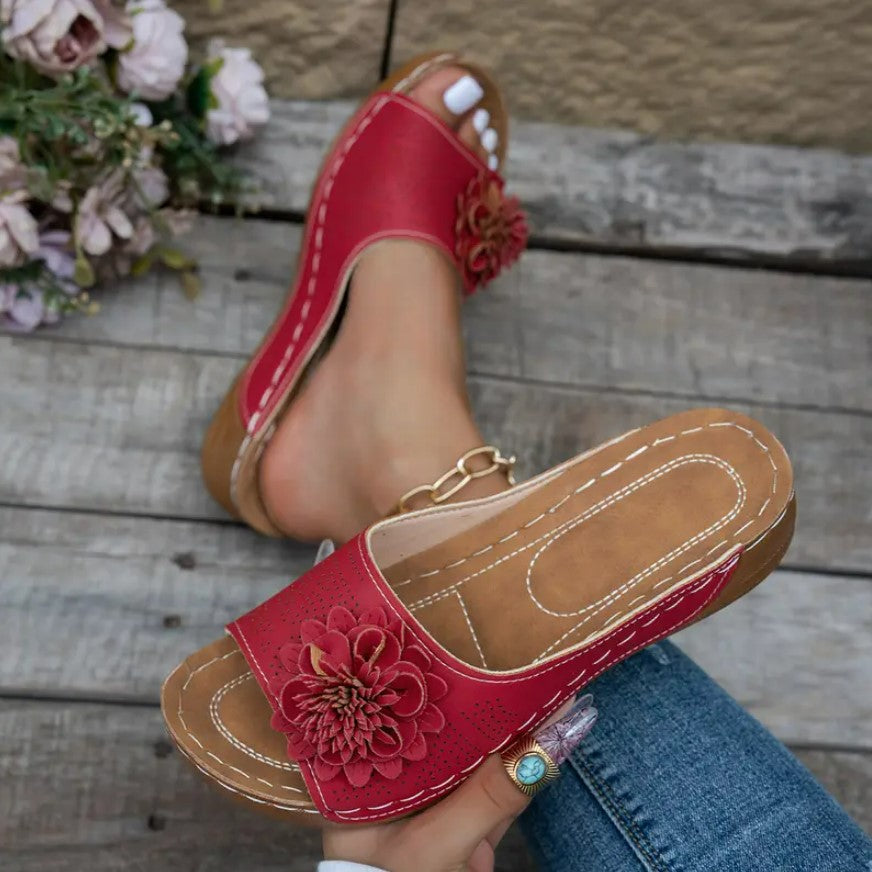 Zaria | Orthopädische Sandalen mit Blumenmotiv