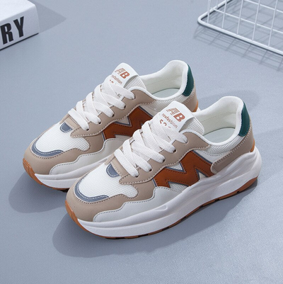 Hedvig | Modische und mühelose Sommer-Sneakers