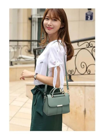 Ali - Schicke vegane Ledertasche mit Deckel