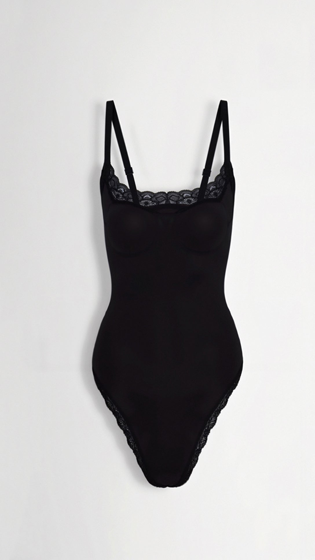 Nahtloser Spitzen-String-Body