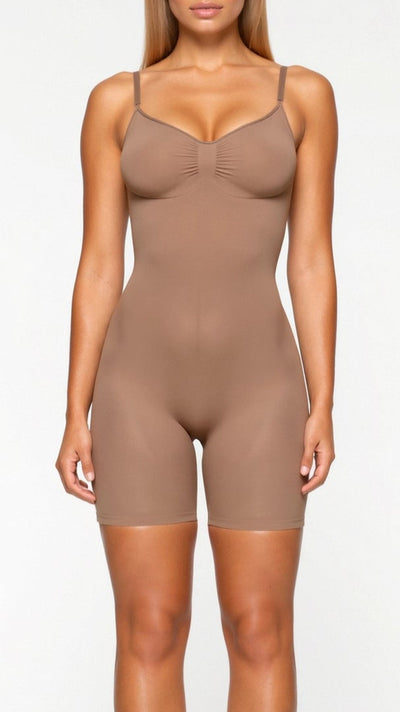 Nahtloser Bodysuit bis zur Mitte des Oberschenkels
