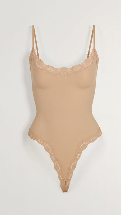 Nahtloser Spitzen-String-Body