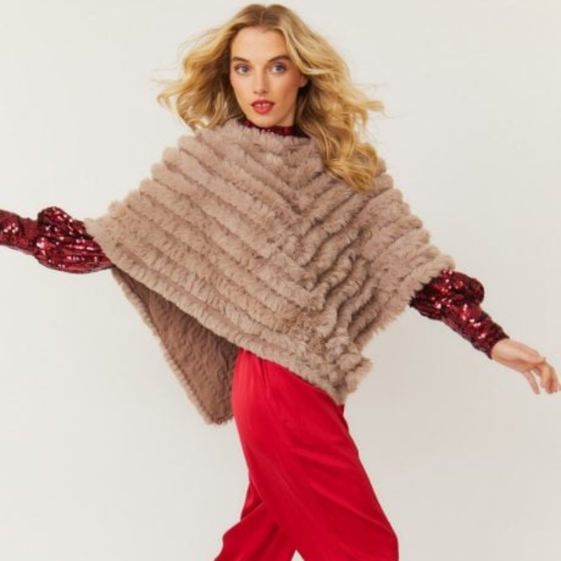 Carla | Luxuriöser, weicher Poncho für Damen