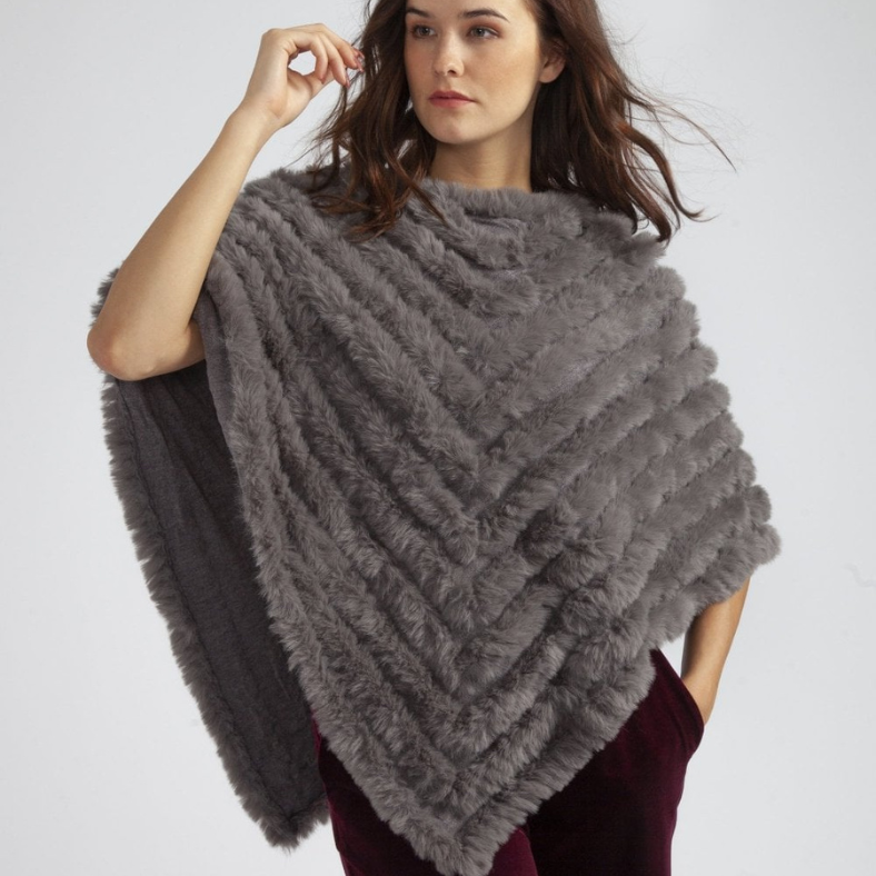 Carla | Luxuriöser, weicher Poncho für Damen