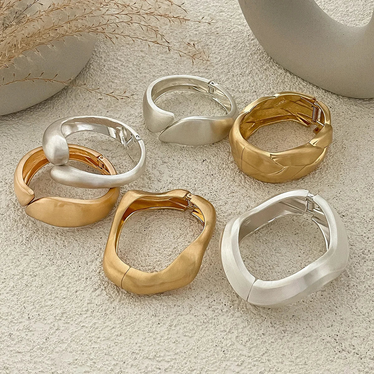 Stilvolle Vintage Damen Armreif Geometrisch Golden Silber