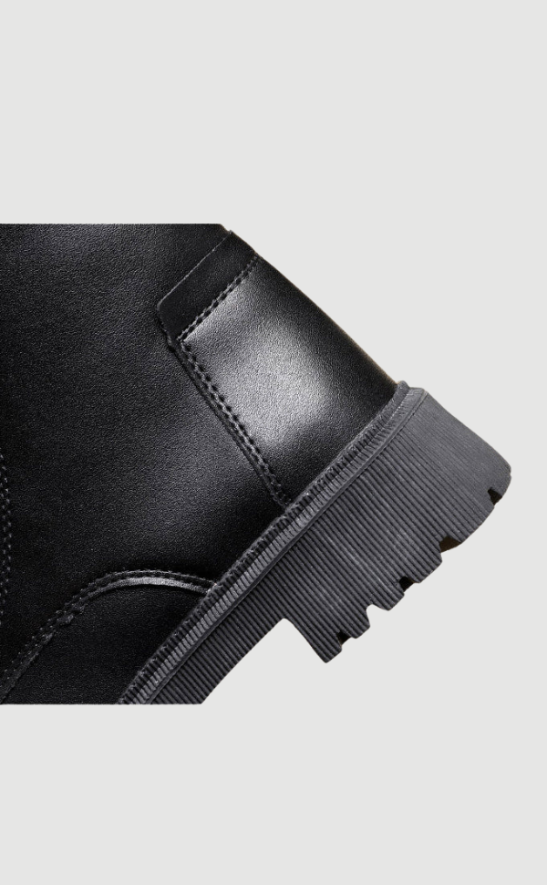 Winterstiefel aus schwarzem Leder - Delphine