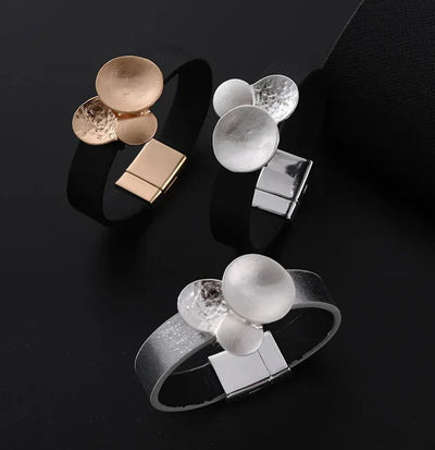 Modisches Damen Lederarmband Retro Magnetverschluss
