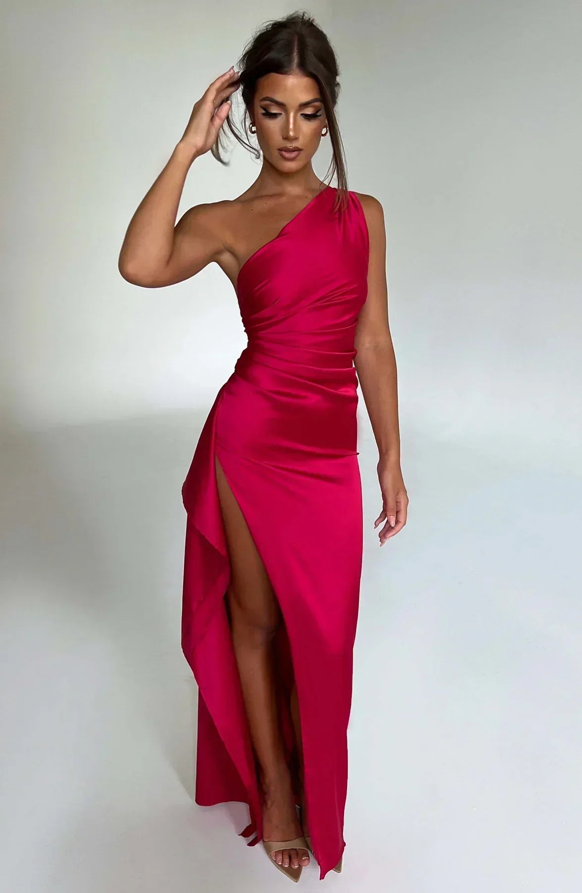 Aimee | Elegantes One Shoulder Satin Split Kleid