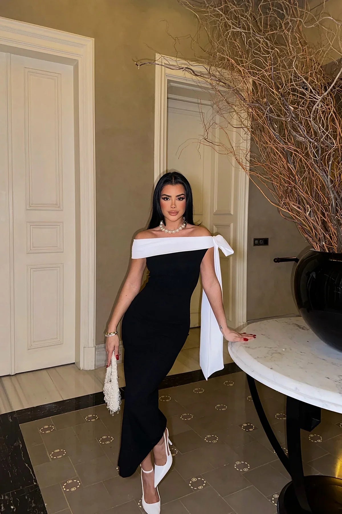 Emma | Elegantes Midikleid in zwei Farben