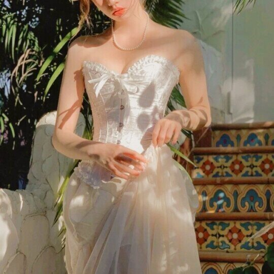 Eloise™ Lifte und Stützen