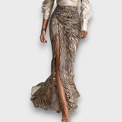 Alessira – Langes Satin-Top mit Off-Shoulder-Design