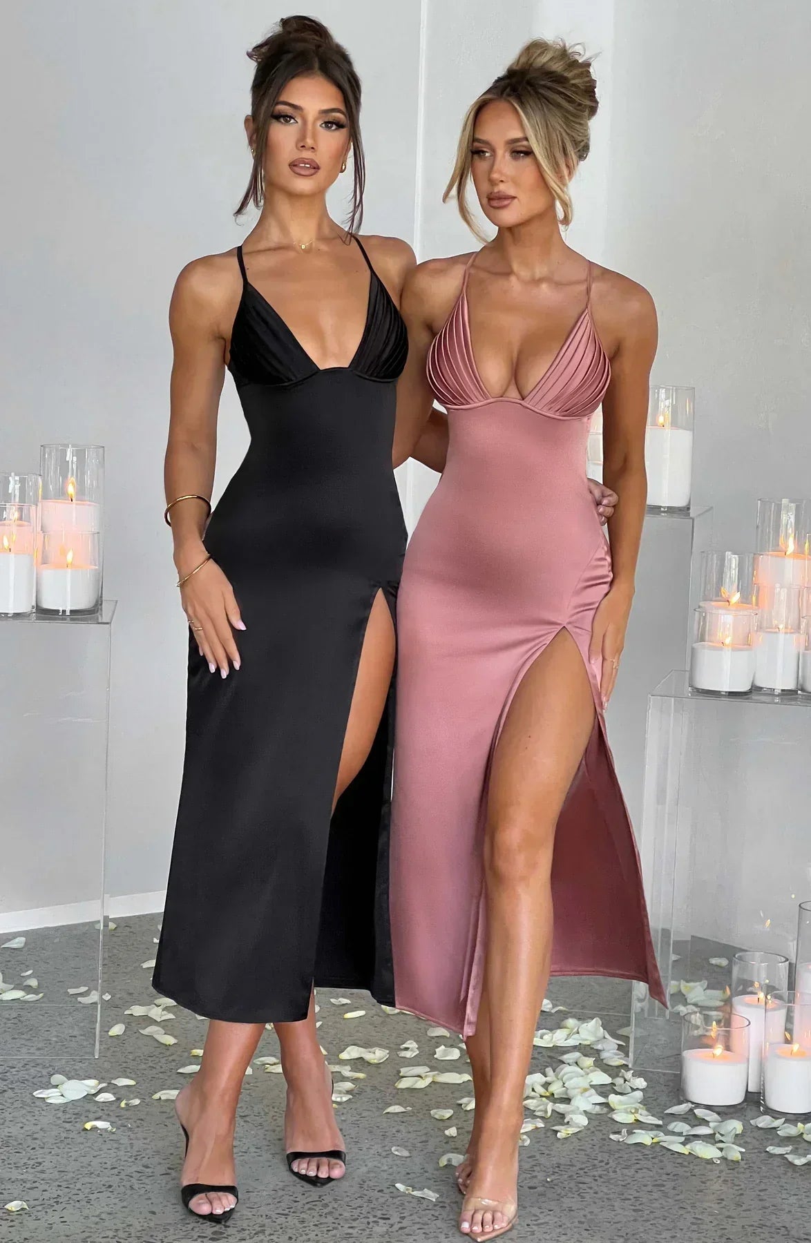 Elegantes Midikleid Mit Spaghettiträgern