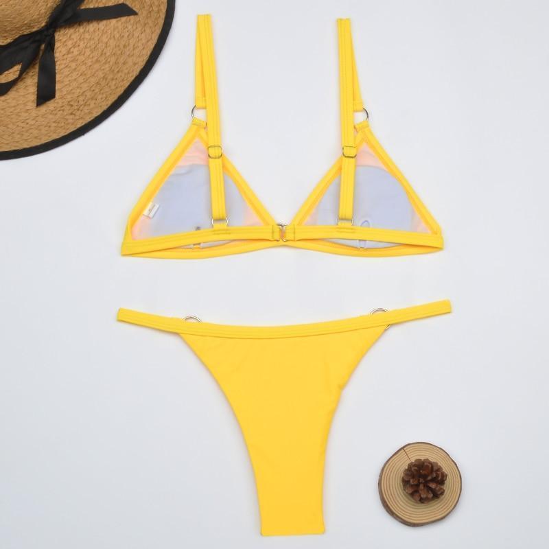 Thelma® | Zweiteiliger Bikini-Badeanzug mit goldenen Metallringen und dreieckigen Cups