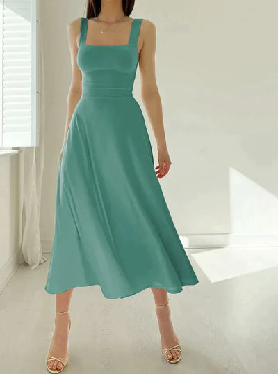 Celine - Neues Minikleid mit dicken Trägern und schmaler Passform