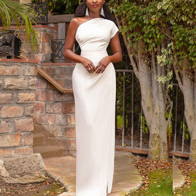 Hillary - Elegantes asymmetrisches Abendkleid