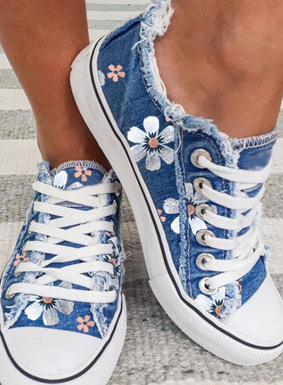 FloraWalk™ – Canvas Lace-up Sneaker with Floral Pattern