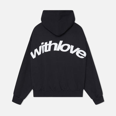 Trendiger und warmer Kapuzenpullover - Stil und Komfort vereint