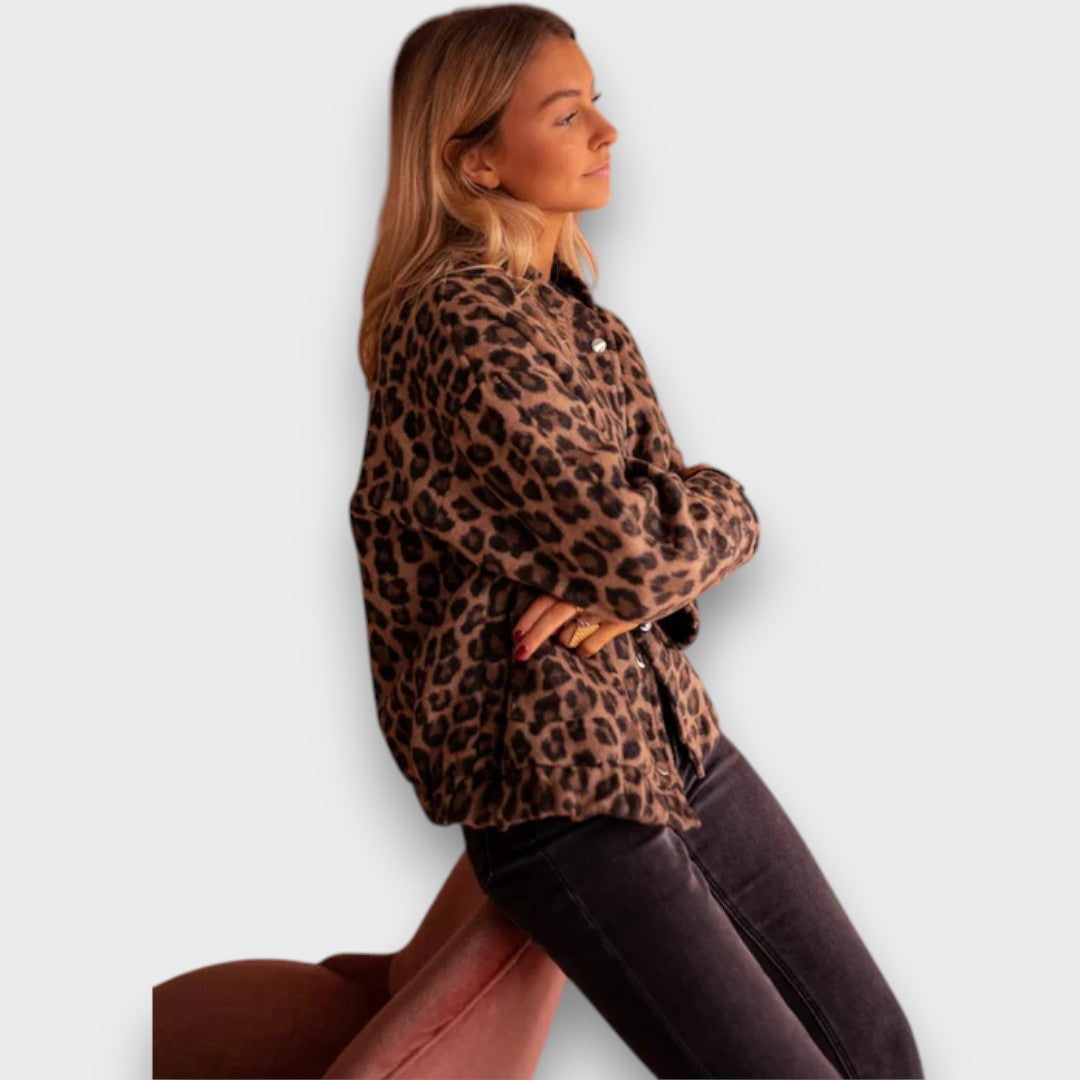 Charlira – Trendy Jacke mit Leopardenmuster
