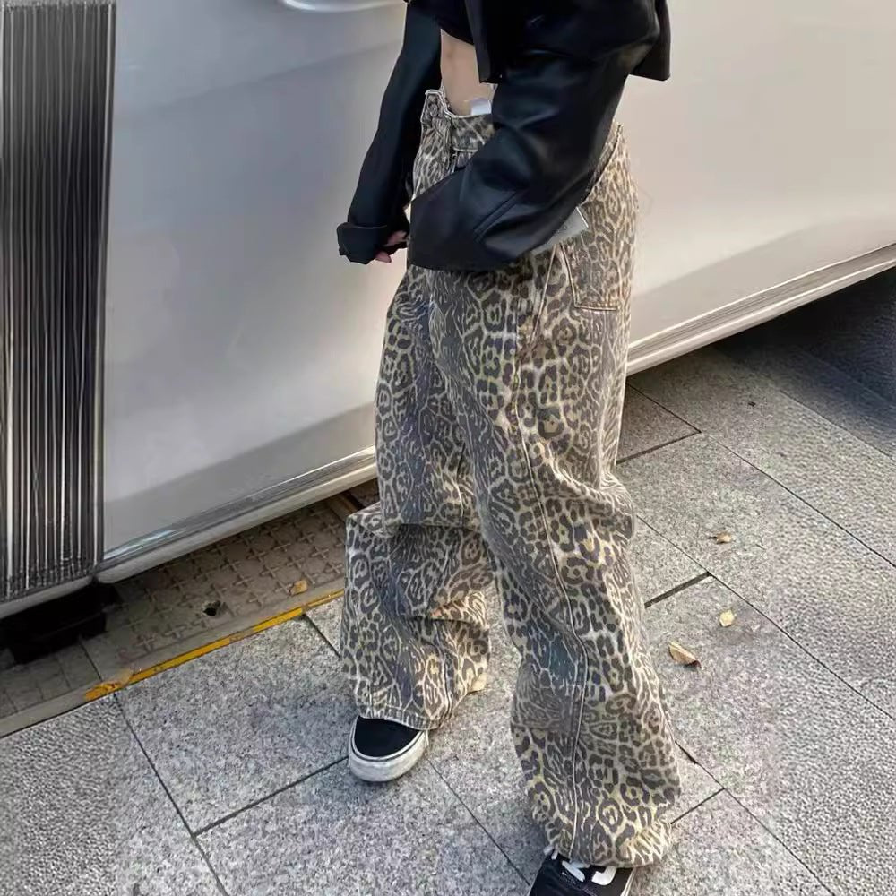 Karina - Jeans mit Leopardenmuster