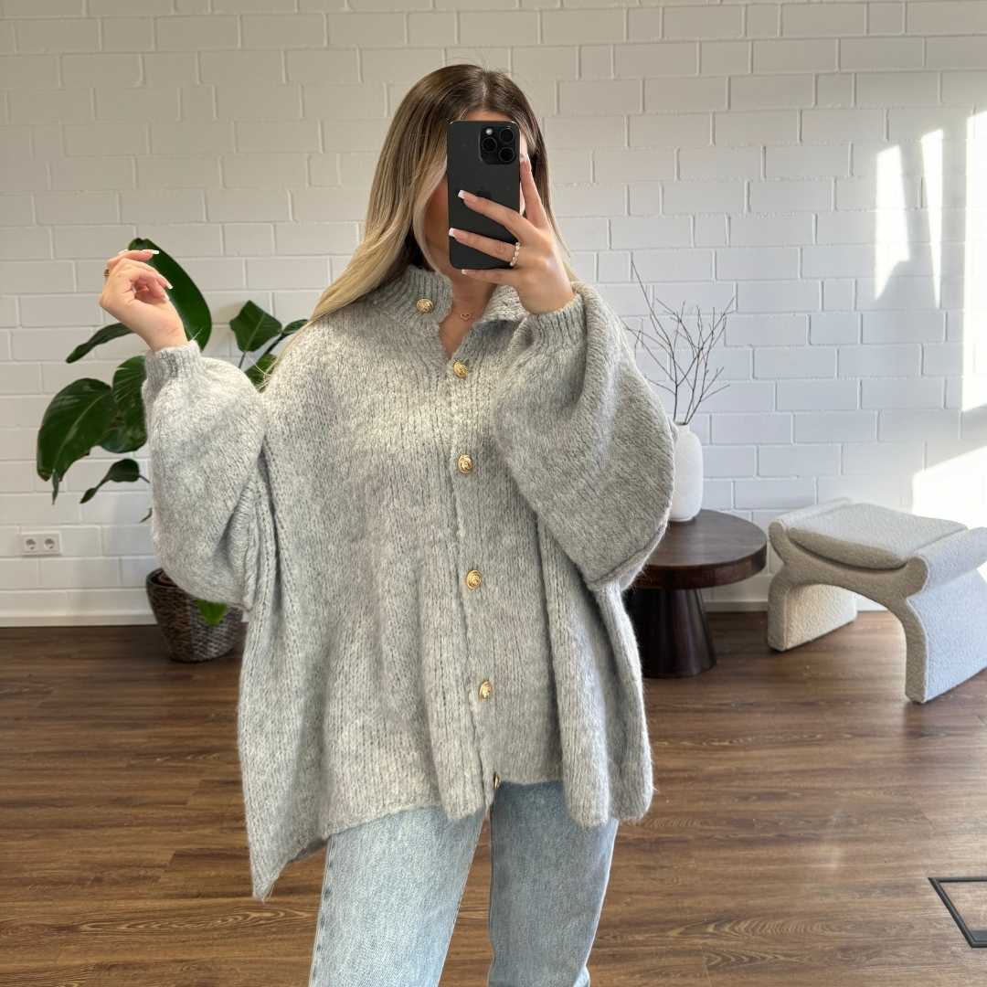 Bella | Übergroße Strickjacke