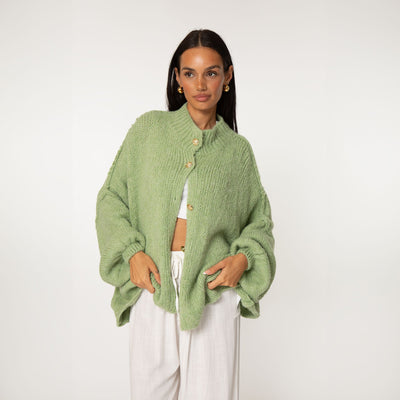 Bella | Übergroße Strickjacke