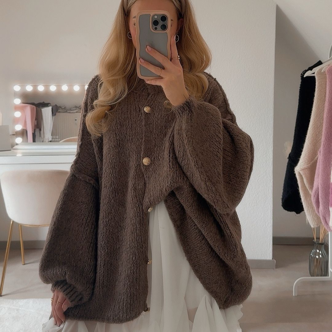 Bella | Übergroße Strickjacke