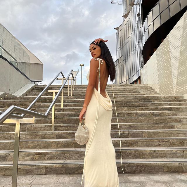 Calli™ Feminines Retro-Flair