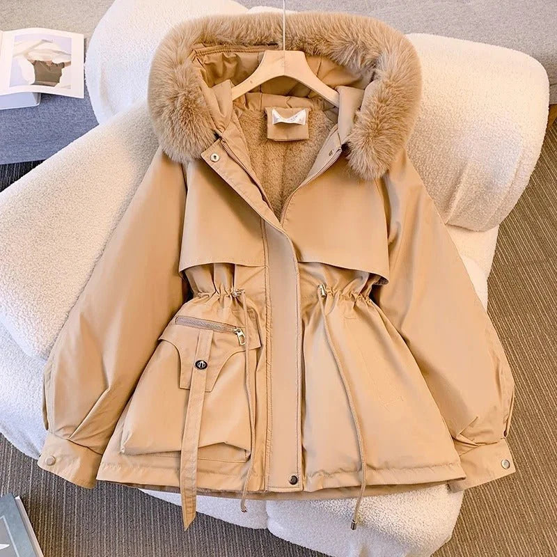 Damen Winterparka mit Kunstfell Kapuze und verstellbarer Taille